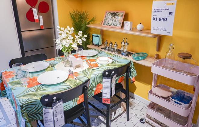 要太早和恋人一起逛宜家新葡京网上赌场年轻时不(图1)