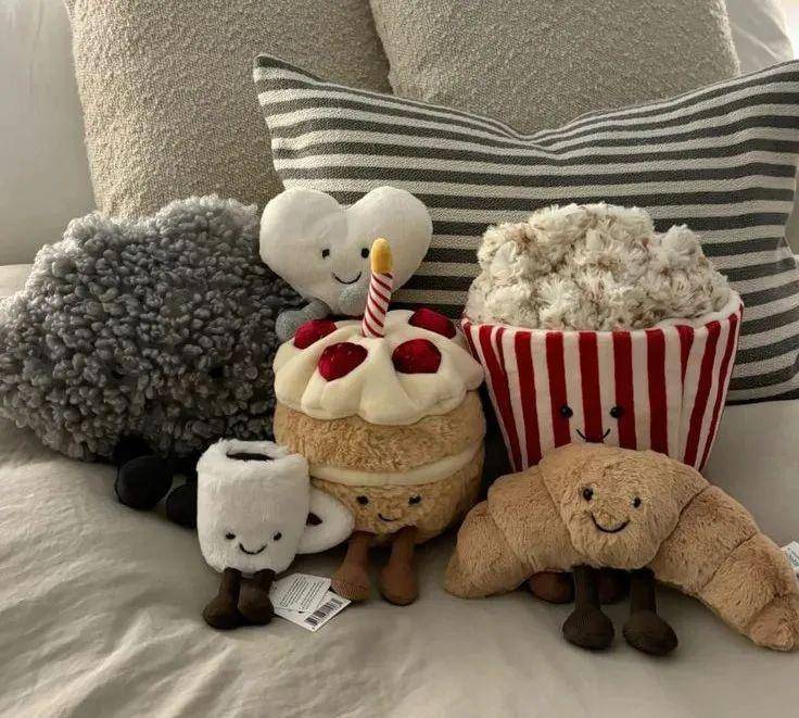 生意经：Jellycat背后的品牌共创逻辑澳门新葡京网页合力造化品牌洞察｜情绪价值的(图5)